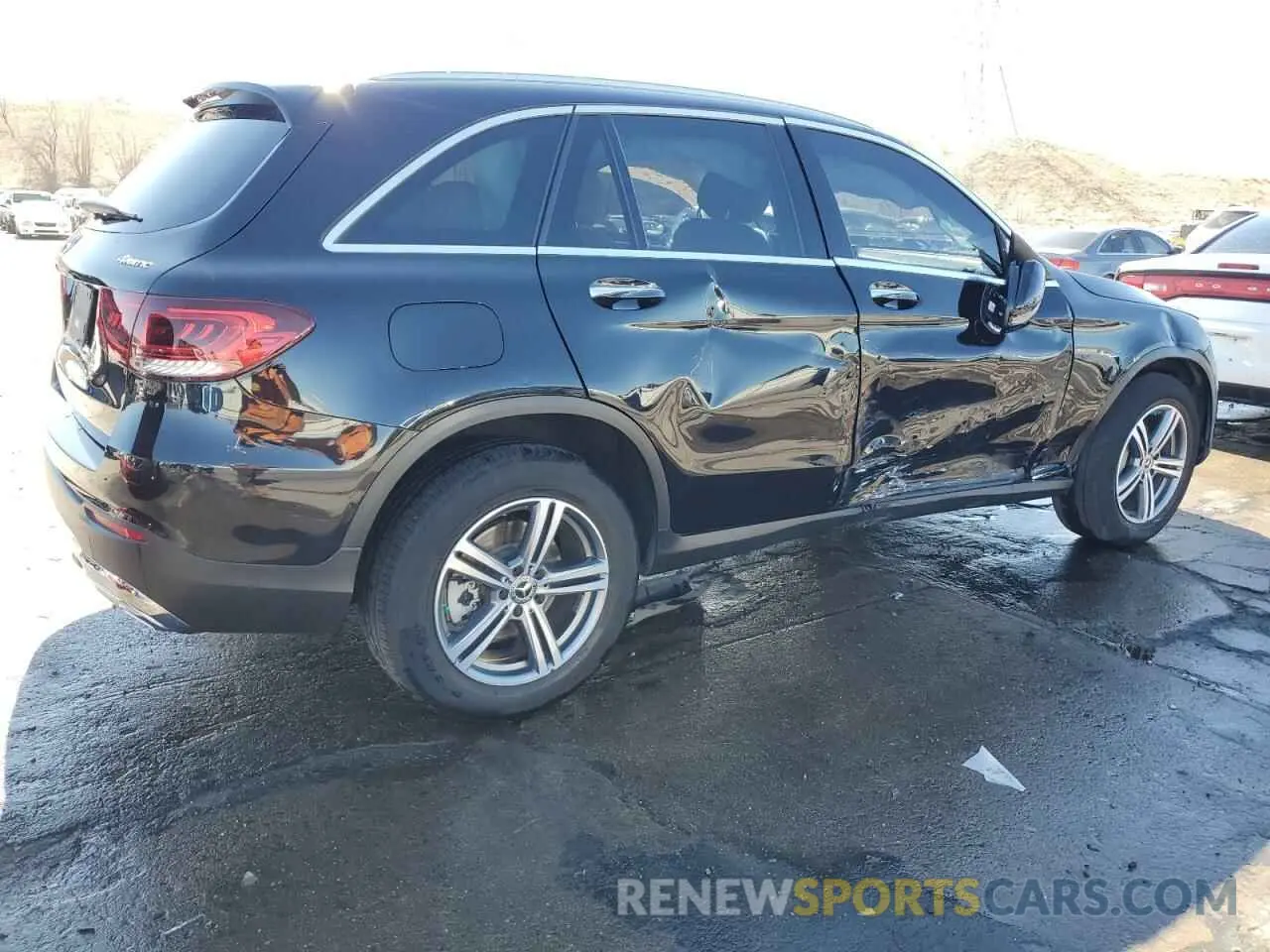 3 Photograph of a damaged car WDC0G8EB2LF728242 MERCEDES-BENZ GLC-CLASS 2020