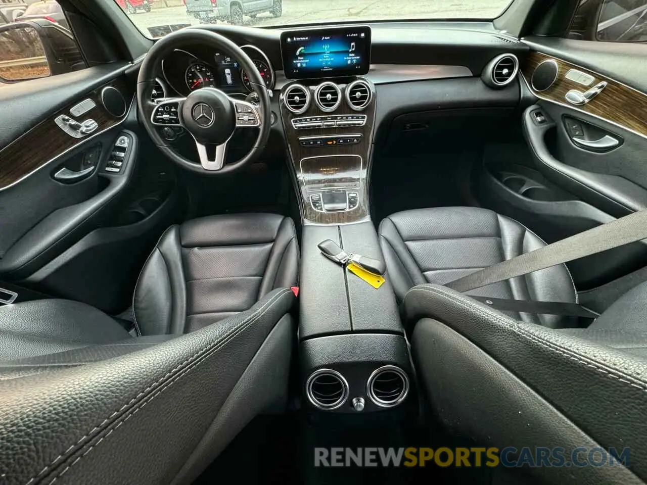 9 Photograph of a damaged car WDC0G8EB4LF740067 MERCEDES-BENZ GLC-CLASS 2020