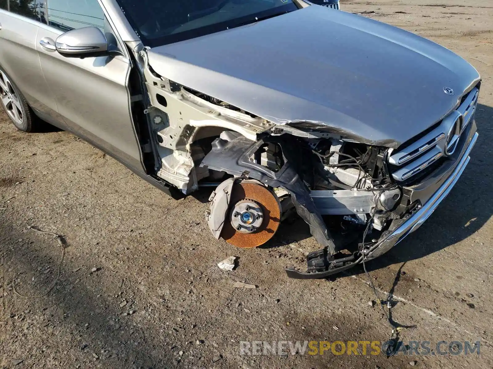 9 Photograph of a damaged car WDC0G8EB4LF746077 MERCEDES-BENZ GLC-CLASS 2020