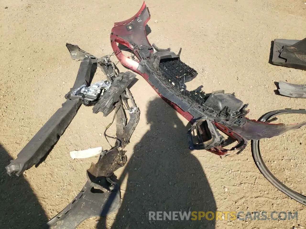 12 Photograph of a damaged car WDC0G8JB0LF698504 MERCEDES-BENZ GLC-CLASS 2020