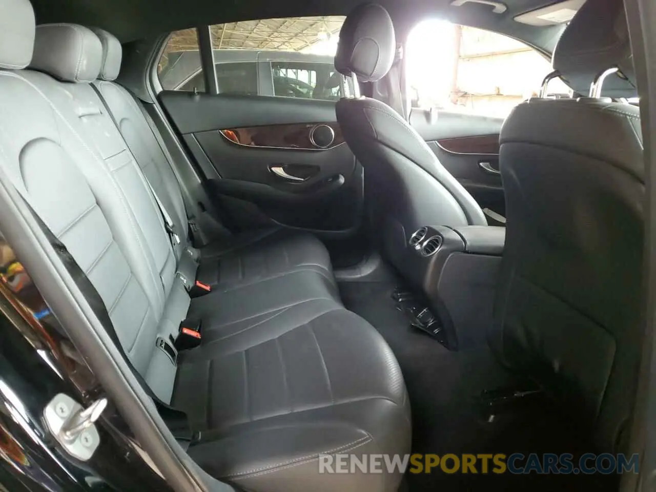 11 Photograph of a damaged car WDC0J8EB9LF672852 MERCEDES-BENZ GLC-CLASS 2020