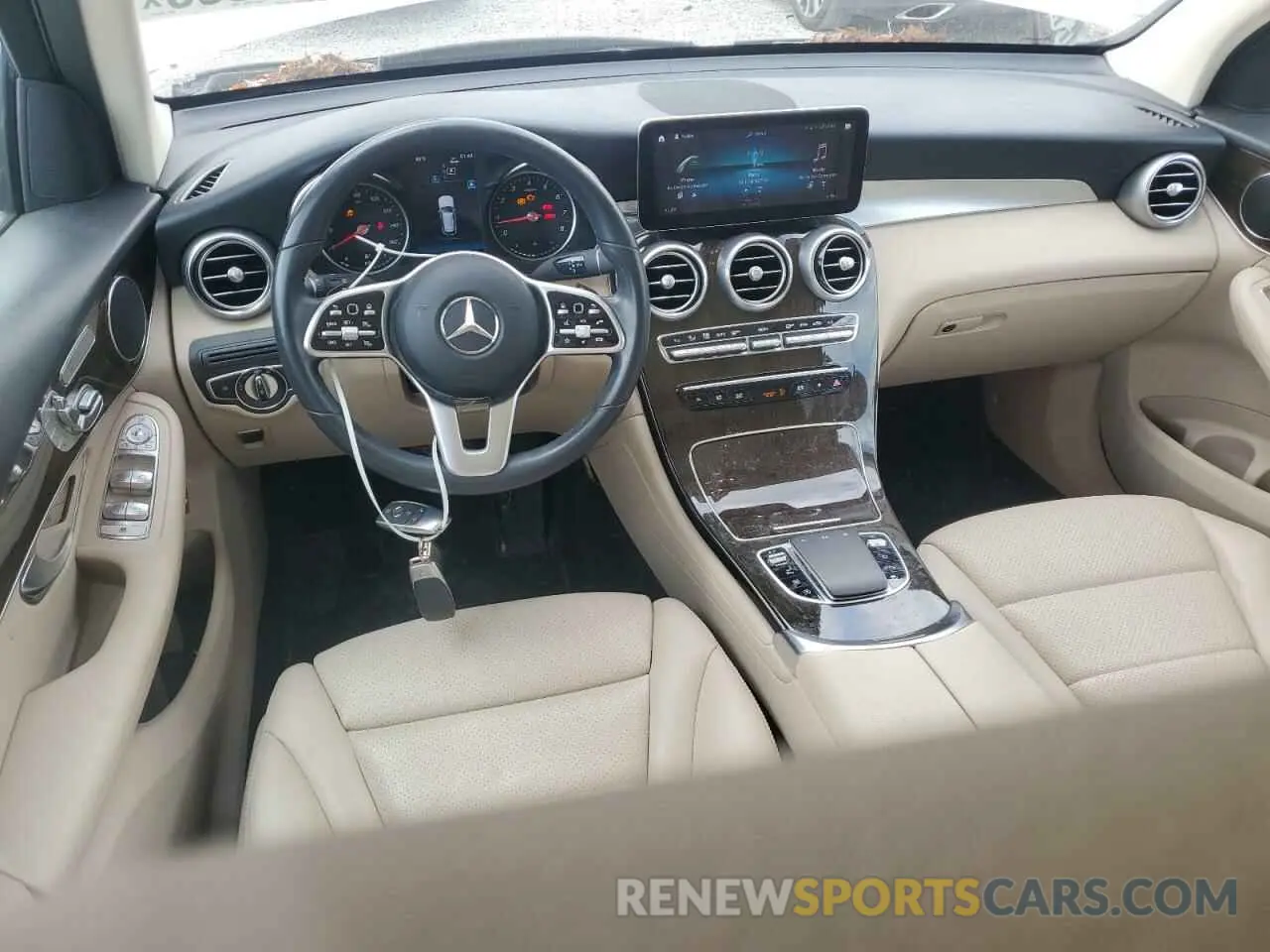 8 Photograph of a damaged car W1N0G8DB0MF895524 MERCEDES-BENZ GLC-CLASS 2021