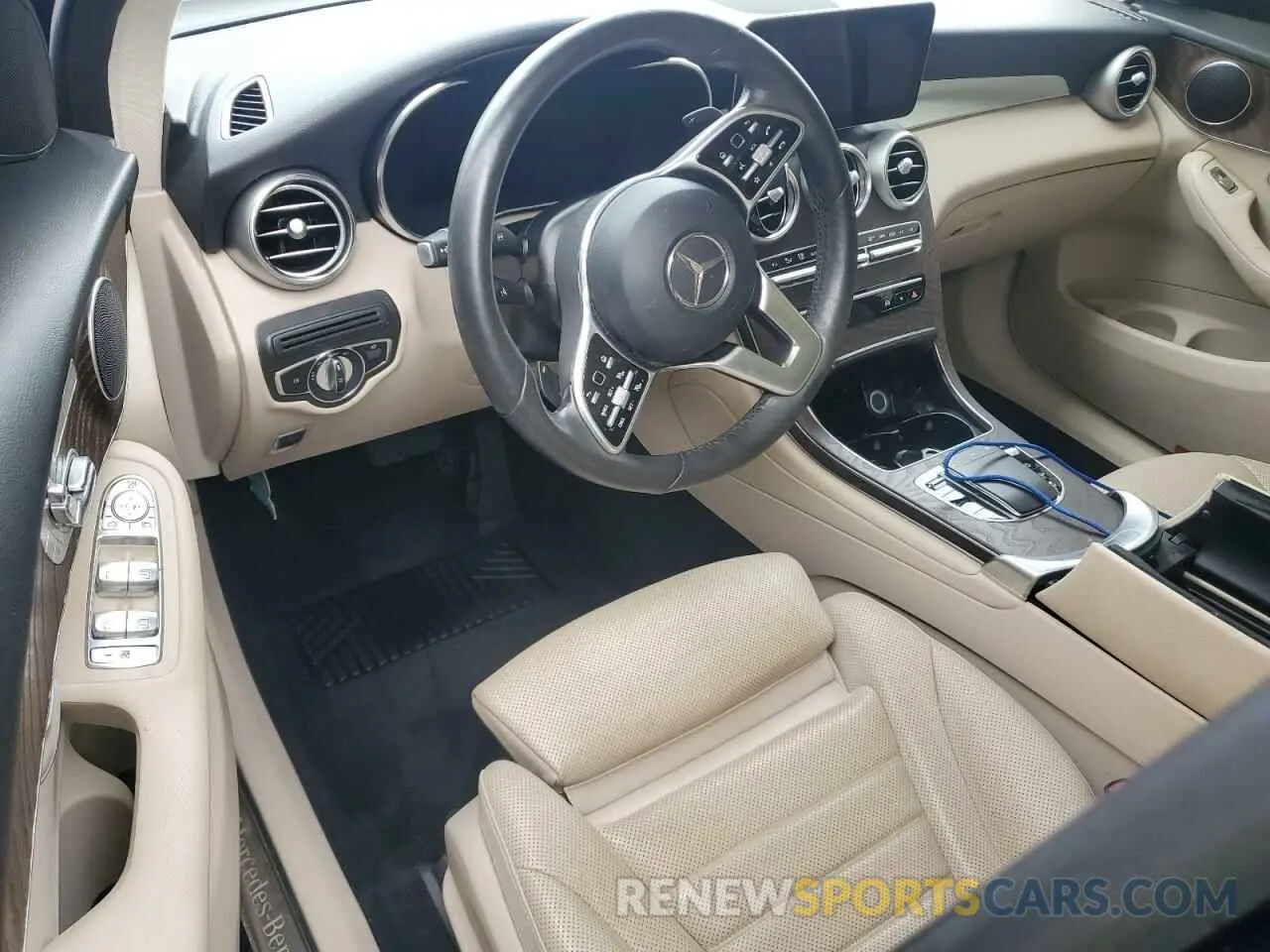 8 Photograph of a damaged car W1N0G8DB0MF970044 MERCEDES-BENZ GLC-CLASS 2021