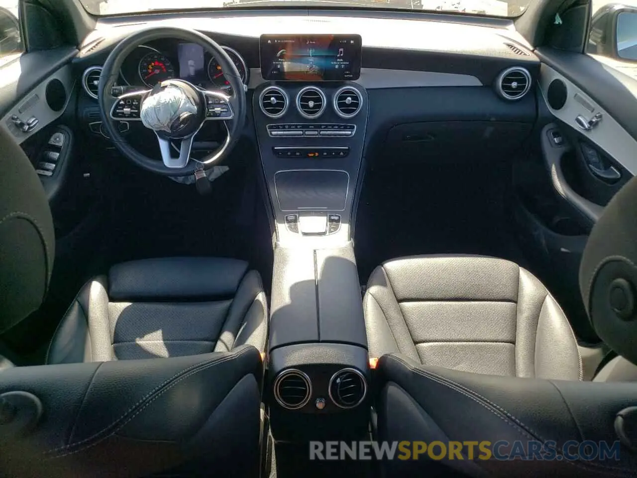 8 Photograph of a damaged car W1N0G8DB0MV262950 MERCEDES-BENZ GLC-CLASS 2021