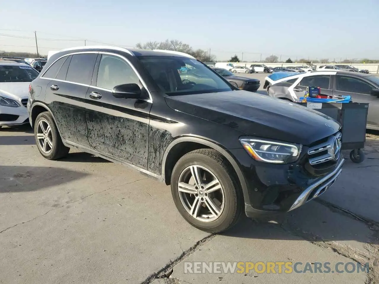 4 Photograph of a damaged car W1N0G8DB2MF869765 MERCEDES-BENZ GLC-CLASS 2021