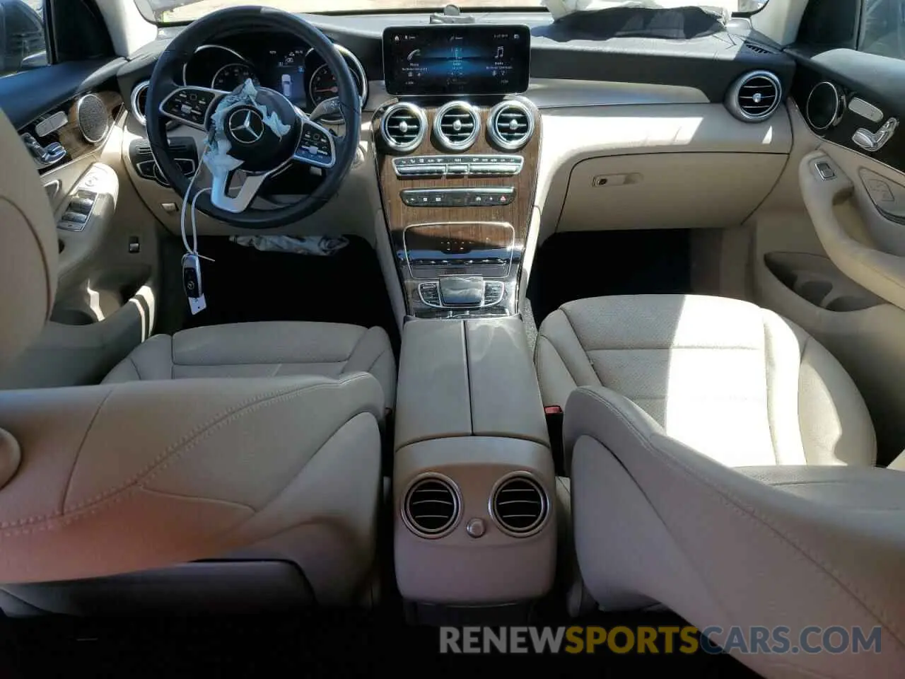 8 Photograph of a damaged car W1N0G8DB2MF871368 MERCEDES-BENZ GLC-CLASS 2021