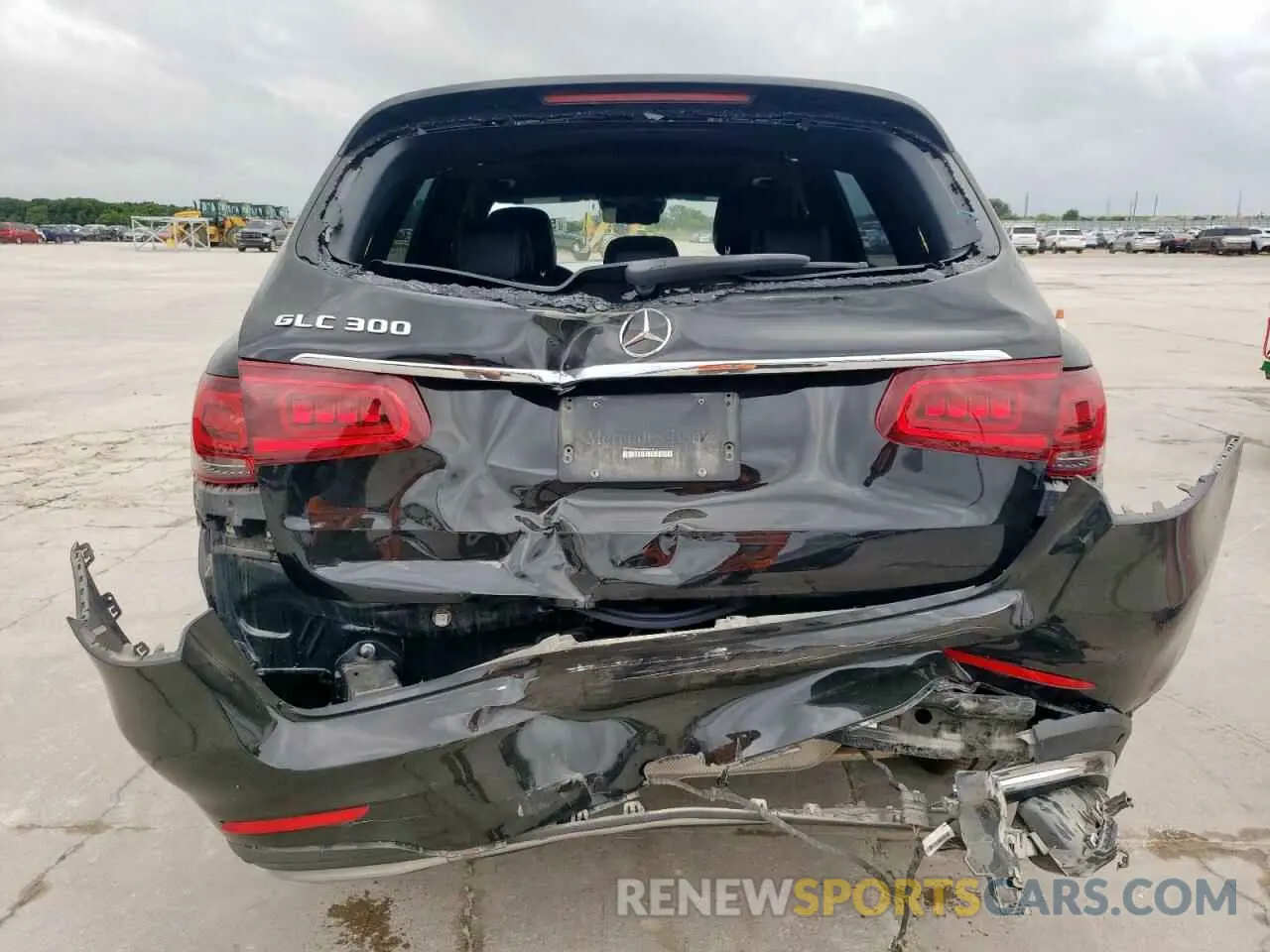 6 Photograph of a damaged car W1N0G8DB3MF869354 MERCEDES-BENZ GLC-CLASS 2021