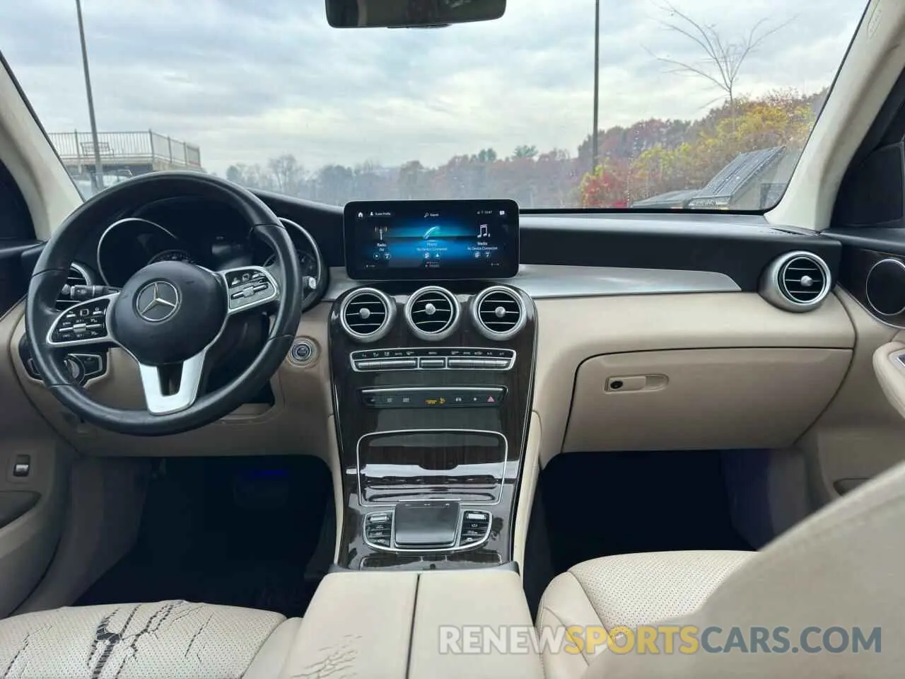 9 Photograph of a damaged car W1N0G8DB3MV263896 MERCEDES-BENZ GLC-CLASS 2021