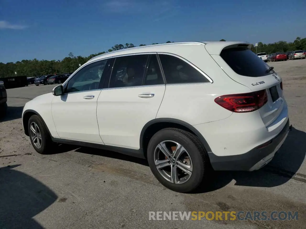 2 Photograph of a damaged car W1N0G8DB4MF938990 MERCEDES-BENZ GLC-CLASS 2021