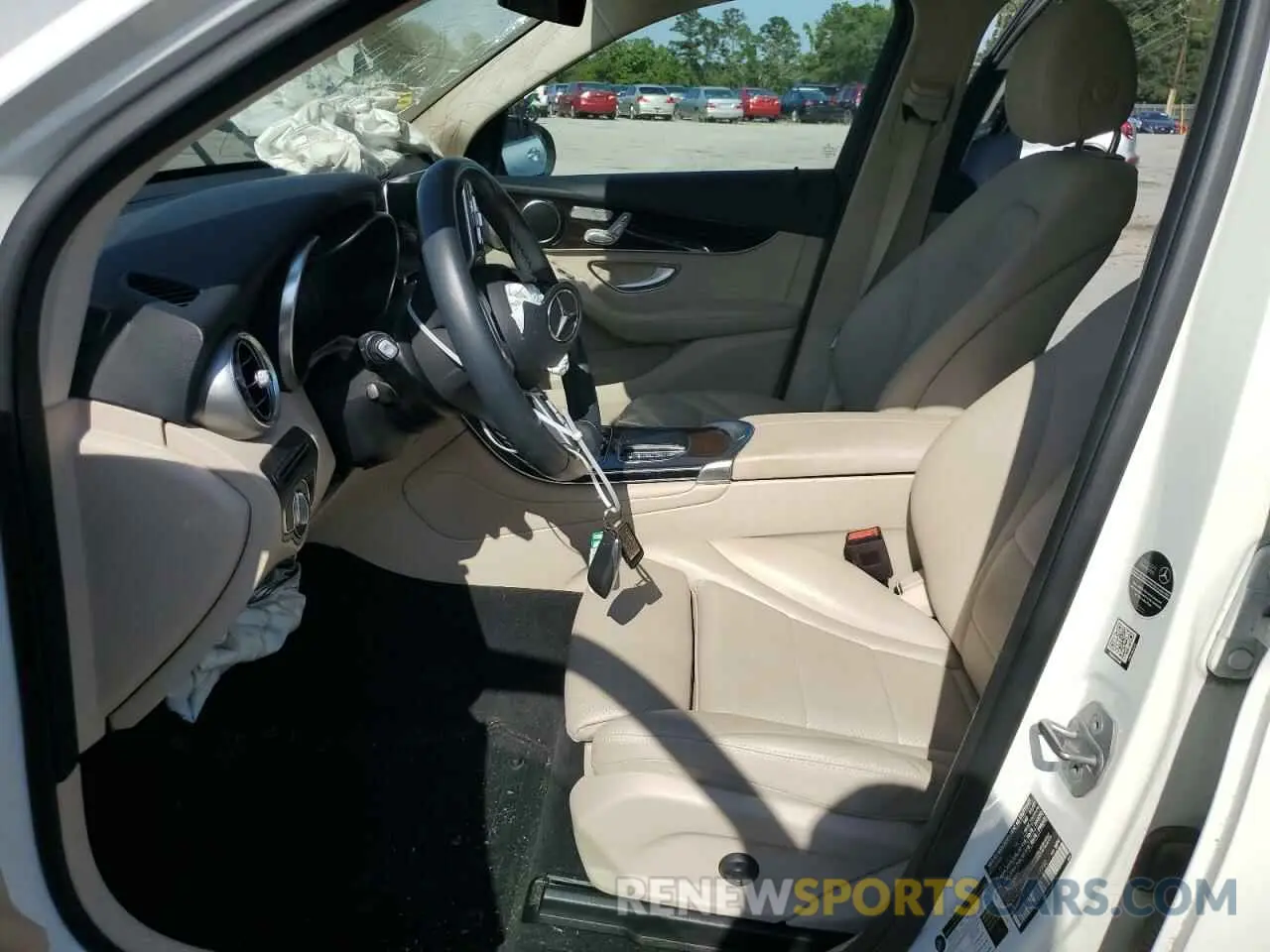 7 Photograph of a damaged car W1N0G8DB4MF938990 MERCEDES-BENZ GLC-CLASS 2021