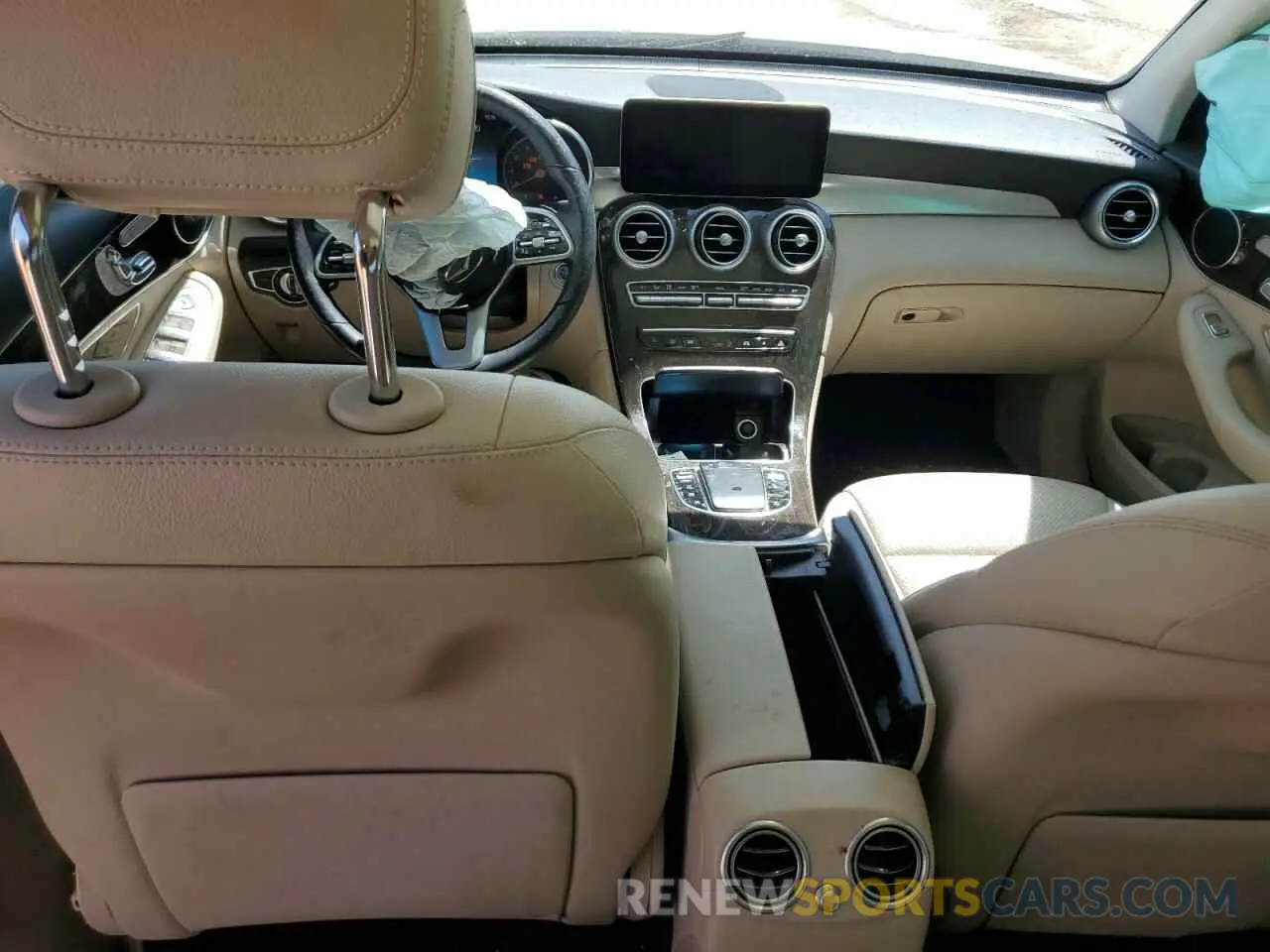 8 Photograph of a damaged car W1N0G8DB4MF940013 MERCEDES-BENZ GLC-CLASS 2021