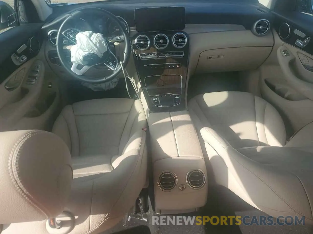 8 Photograph of a damaged car W1N0G8DB4MV279217 MERCEDES-BENZ GLC-CLASS 2021