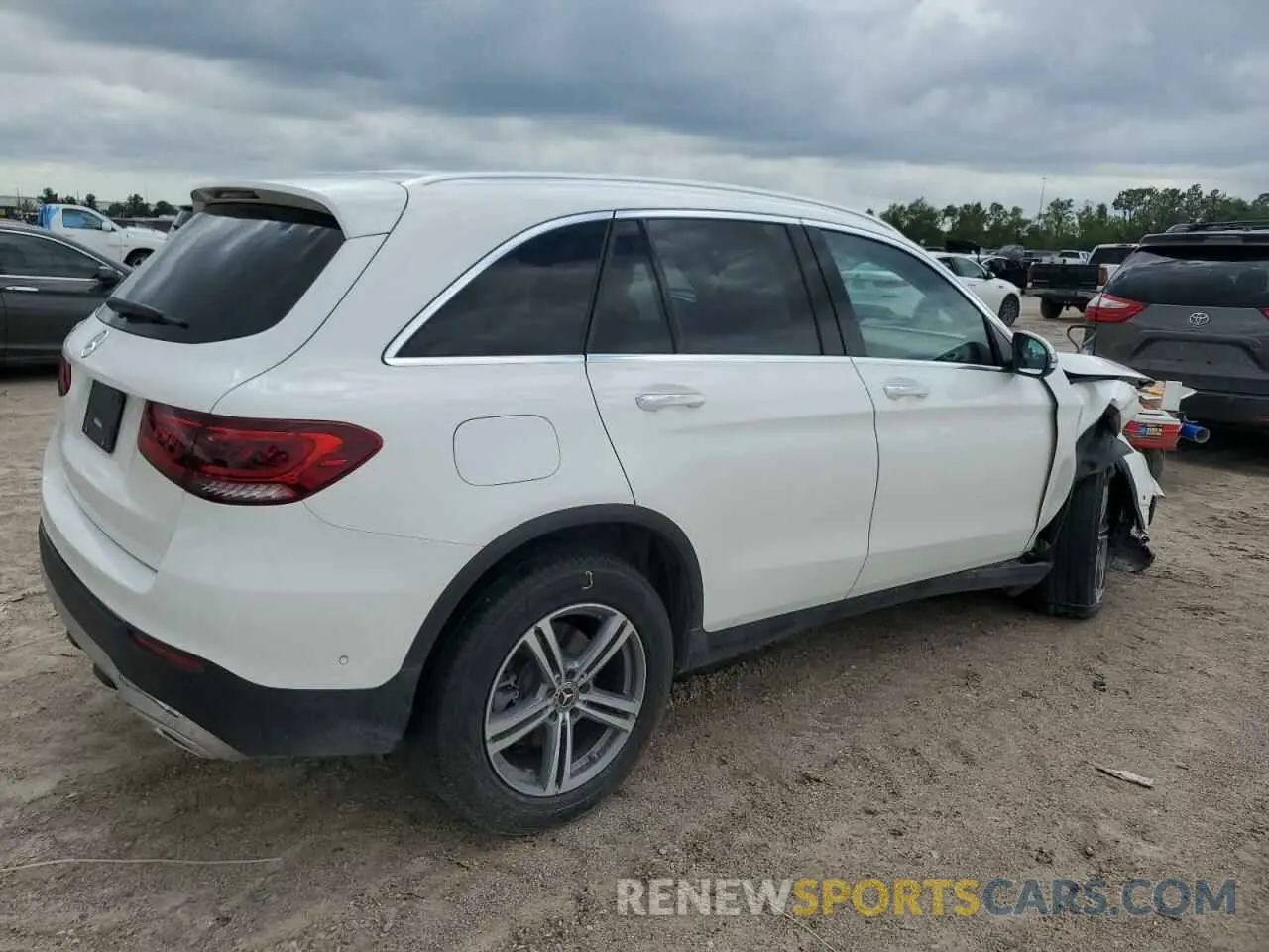 3 Photograph of a damaged car W1N0G8DB4MV324043 MERCEDES-BENZ GLC-CLASS 2021