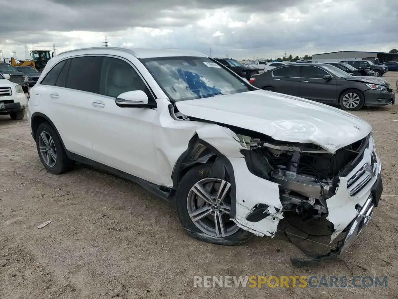 4 Photograph of a damaged car W1N0G8DB4MV324043 MERCEDES-BENZ GLC-CLASS 2021