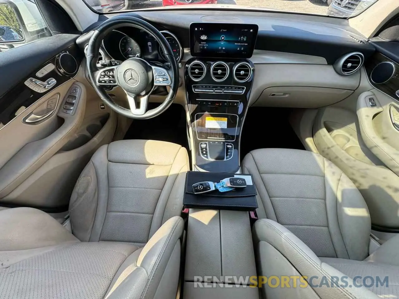 9 Photograph of a damaged car W1N0G8DB6MV300830 MERCEDES-BENZ GLC-CLASS 2021