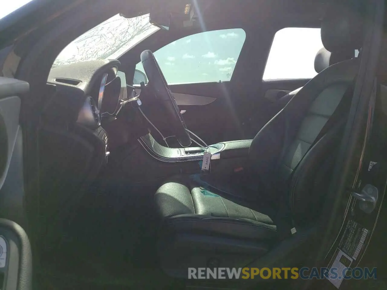 7 Photograph of a damaged car W1N0G8DB8MV277163 MERCEDES-BENZ GLC-CLASS 2021