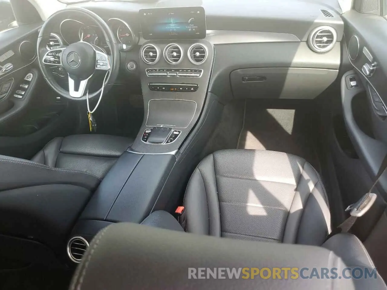8 Photograph of a damaged car W1N0G8DB8MV285215 MERCEDES-BENZ GLC-CLASS 2021