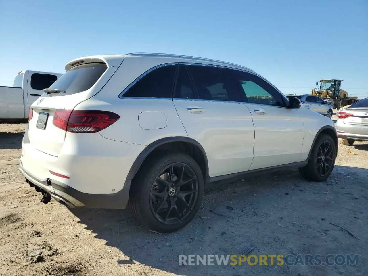 3 Photograph of a damaged car W1N0G8DB9MG013602 MERCEDES-BENZ GLC-CLASS 2021