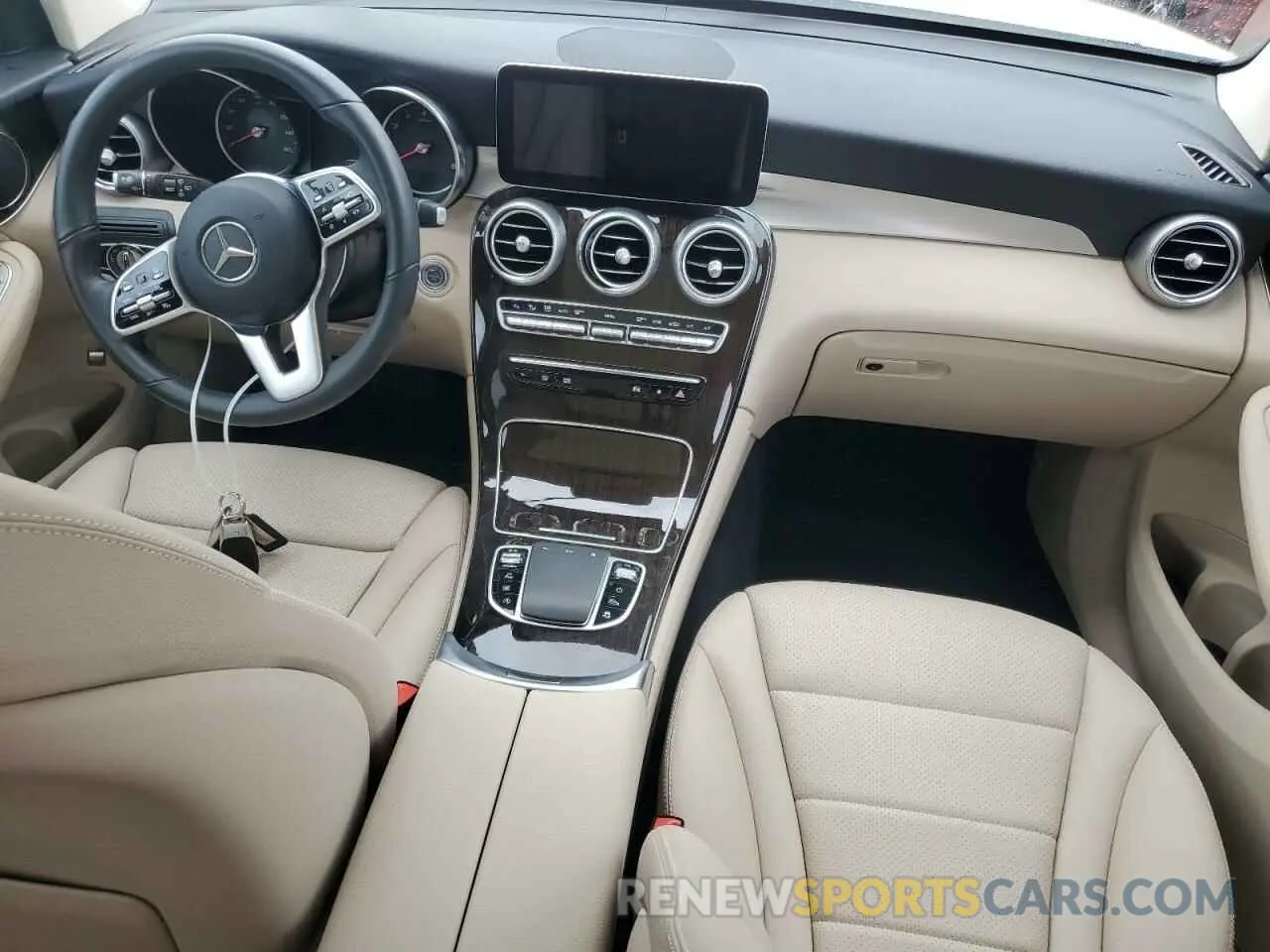 8 Photograph of a damaged car W1N0G8DBXMF927184 MERCEDES-BENZ GLC-CLASS 2021