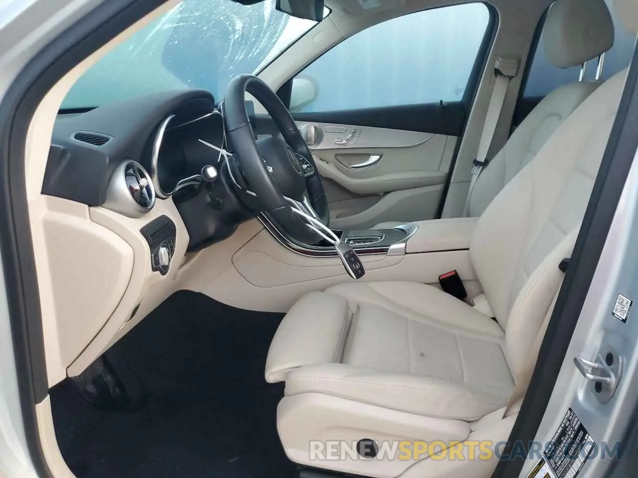 7 Photograph of a damaged car W1N0G8DBXMF977227 MERCEDES-BENZ GLC-CLASS 2021