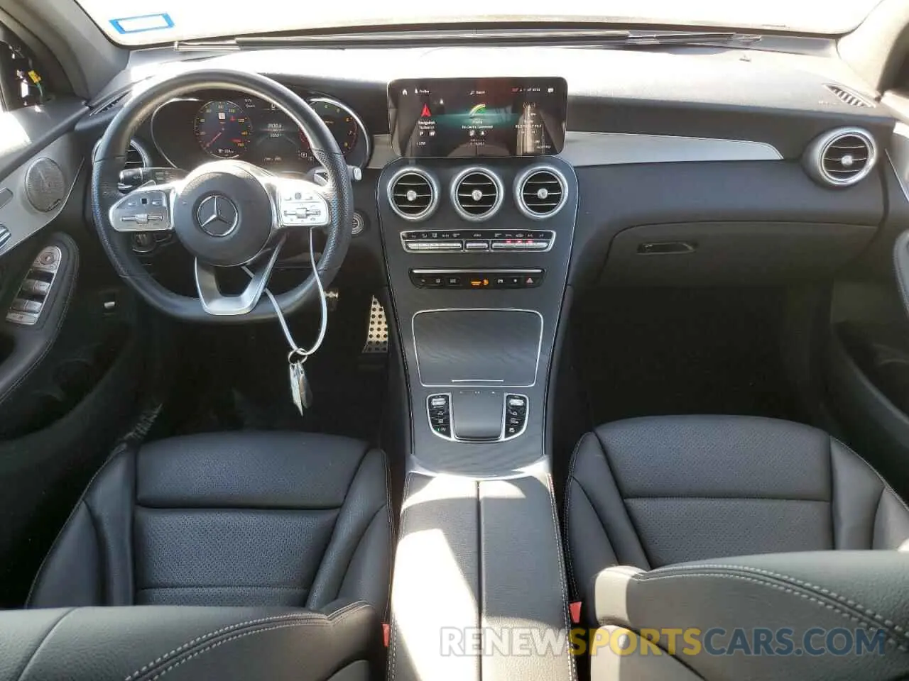 8 Photograph of a damaged car W1N0G8DBXMV321941 MERCEDES-BENZ GLC-CLASS 2021