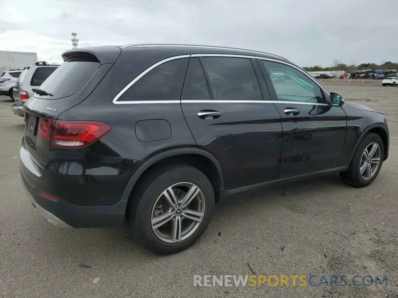 3 Photograph of a damaged car W1N0G8EB1MF893957 MERCEDES-BENZ GLC-CLASS 2021