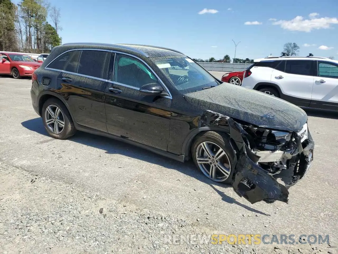 4 Photograph of a damaged car W1N0G8EB1MF903869 MERCEDES-BENZ GLC-CLASS 2021