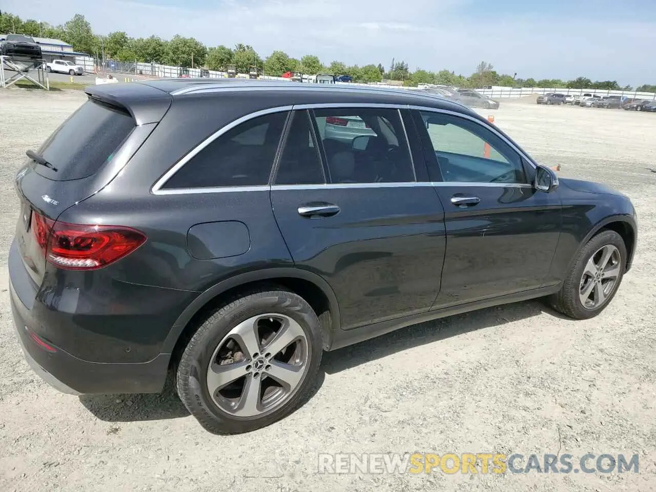 3 Photograph of a damaged car W1N0G8EB1MF924477 MERCEDES-BENZ GLC-CLASS 2021