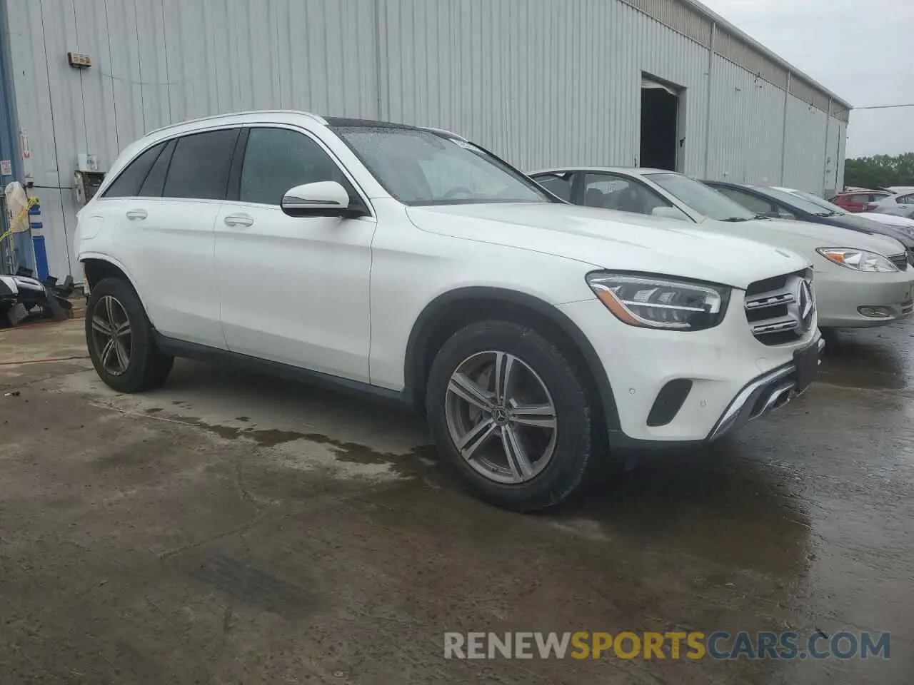 4 Photograph of a damaged car W1N0G8EB2MF876780 MERCEDES-BENZ GLC-CLASS 2021