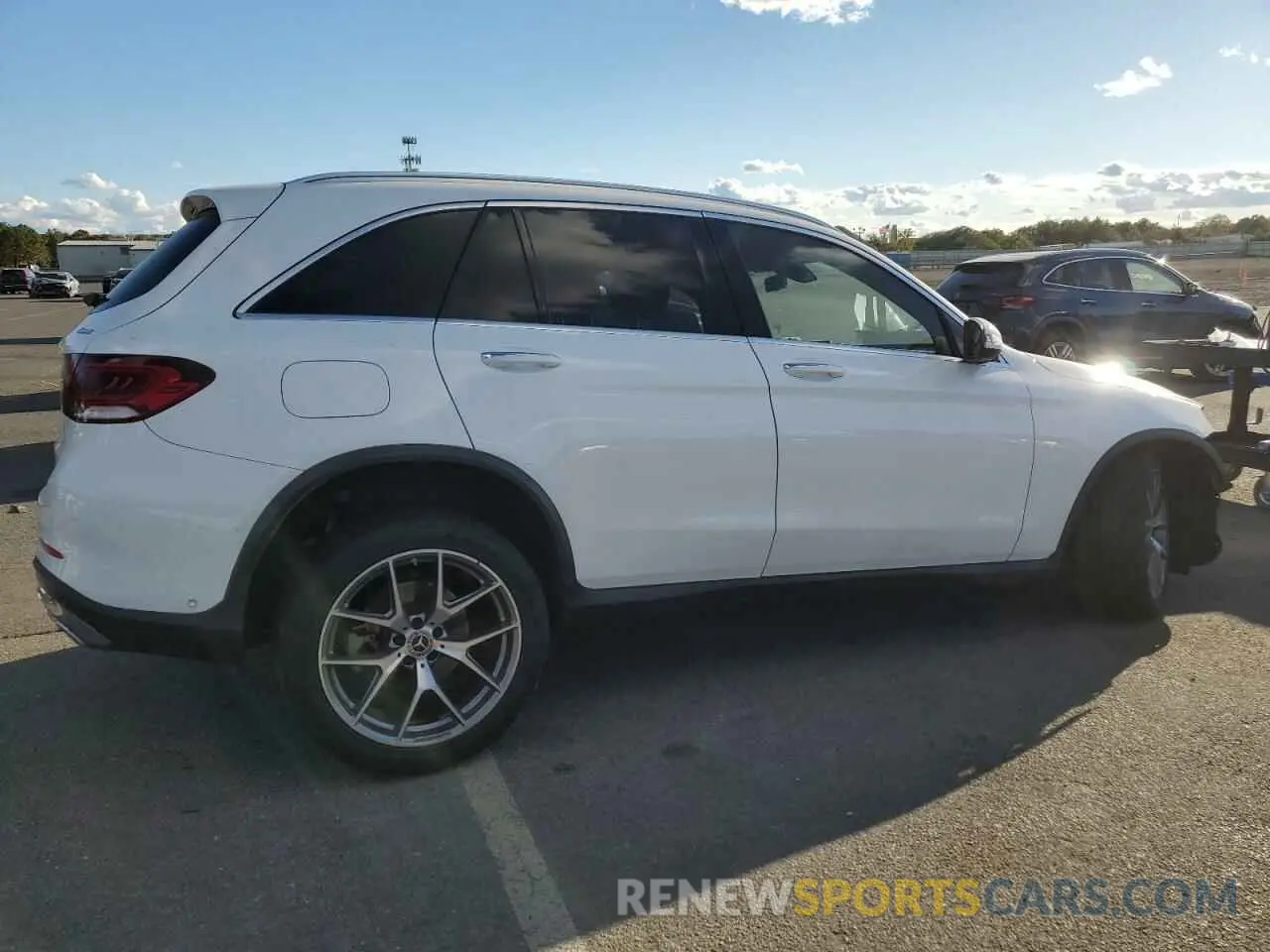 3 Photograph of a damaged car W1N0G8EB2MF915187 MERCEDES-BENZ GLC-CLASS 2021