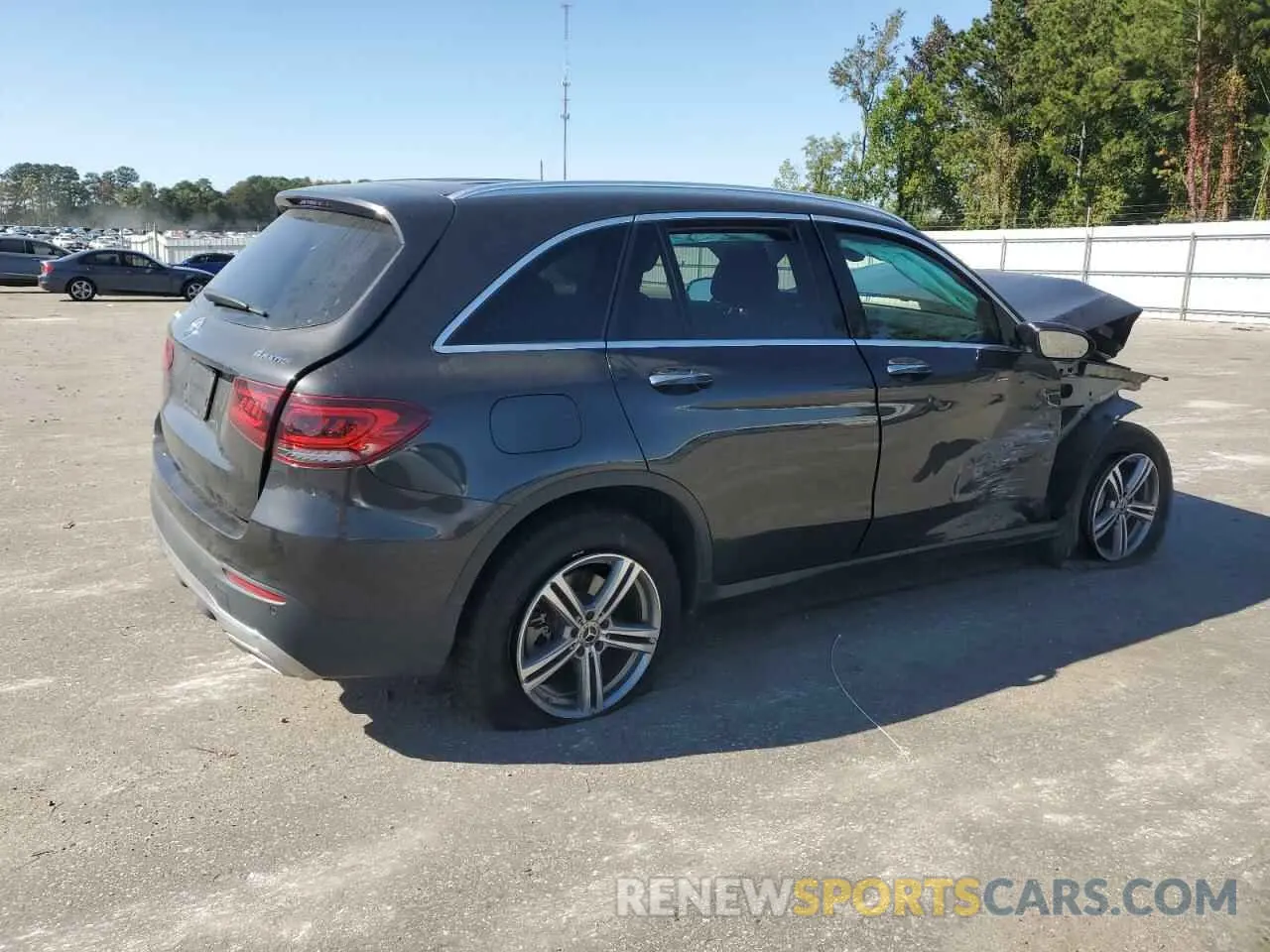3 Photograph of a damaged car W1N0G8EB2MF920762 MERCEDES-BENZ GLC-CLASS 2021
