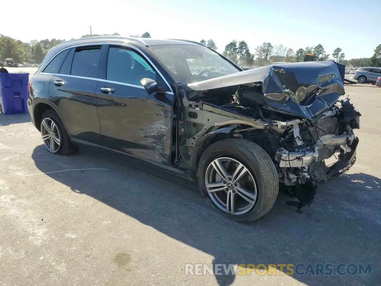 4 Photograph of a damaged car W1N0G8EB2MF920762 MERCEDES-BENZ GLC-CLASS 2021