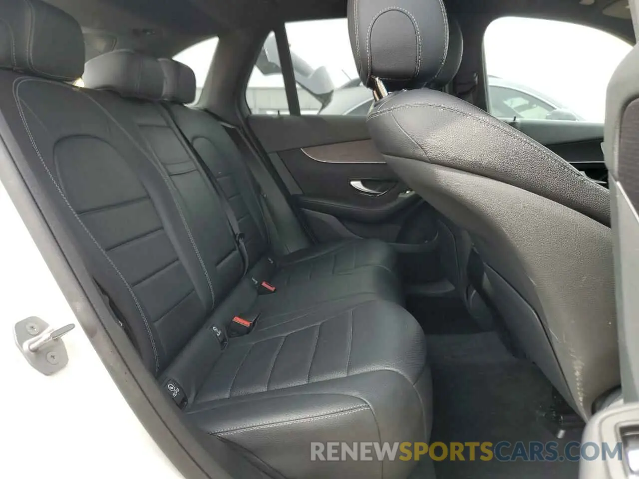 11 Photograph of a damaged car W1N0G8EB2MV287492 MERCEDES-BENZ GLC-CLASS 2021