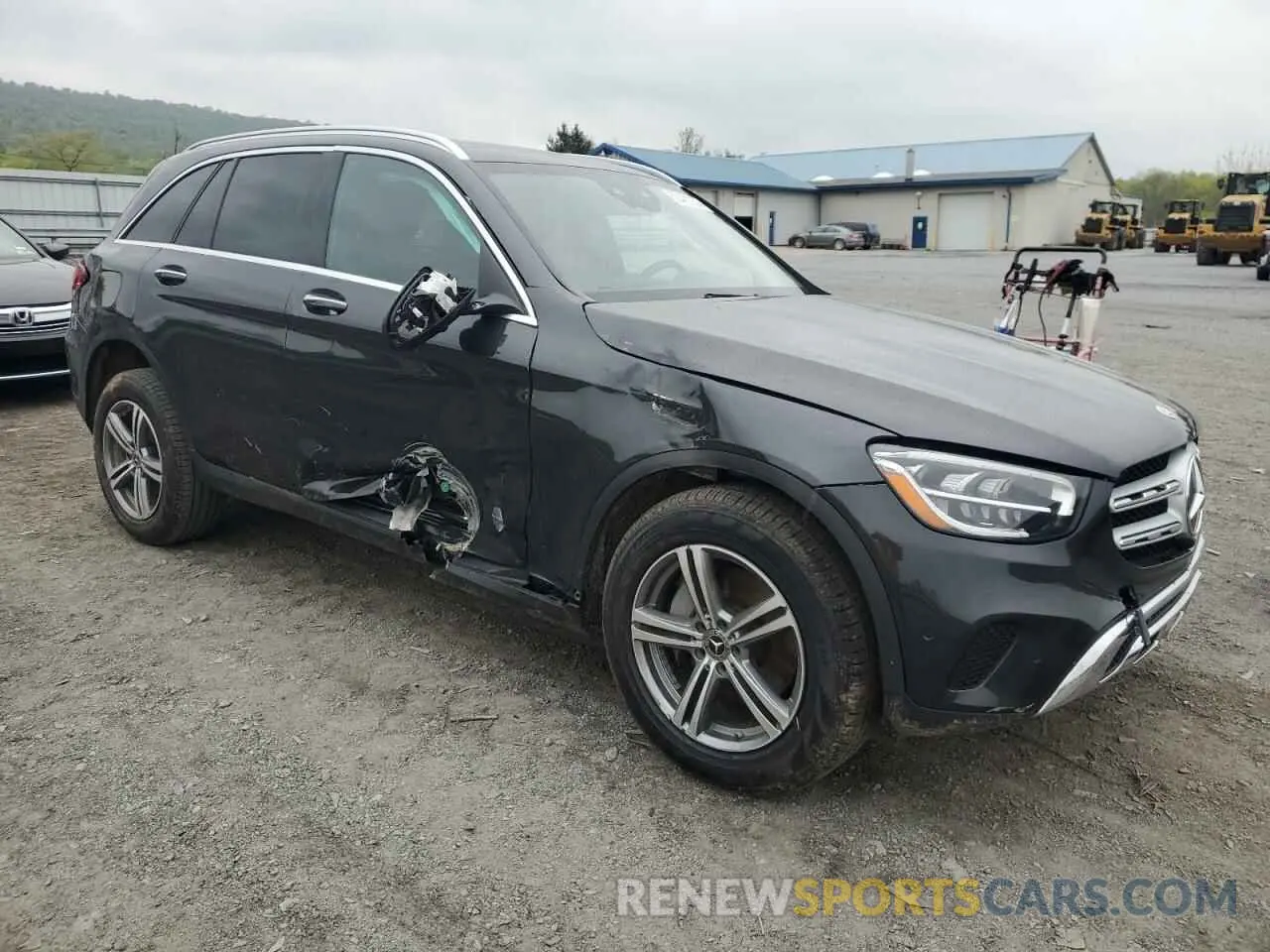 4 Photograph of a damaged car W1N0G8EB3MF961269 MERCEDES-BENZ GLC-CLASS 2021