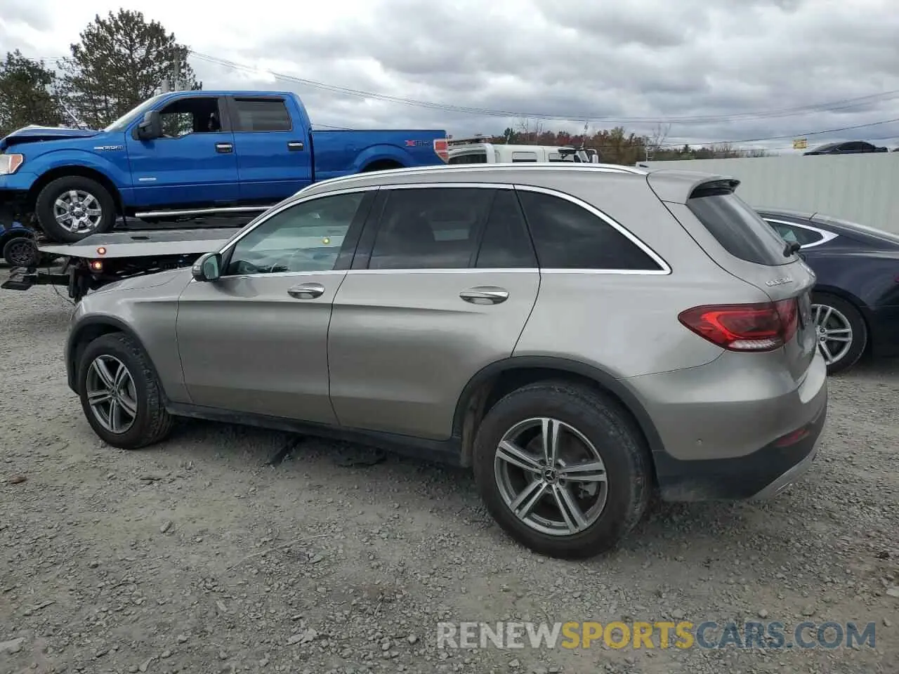 2 Photograph of a damaged car W1N0G8EB3MV282169 MERCEDES-BENZ GLC-CLASS 2021