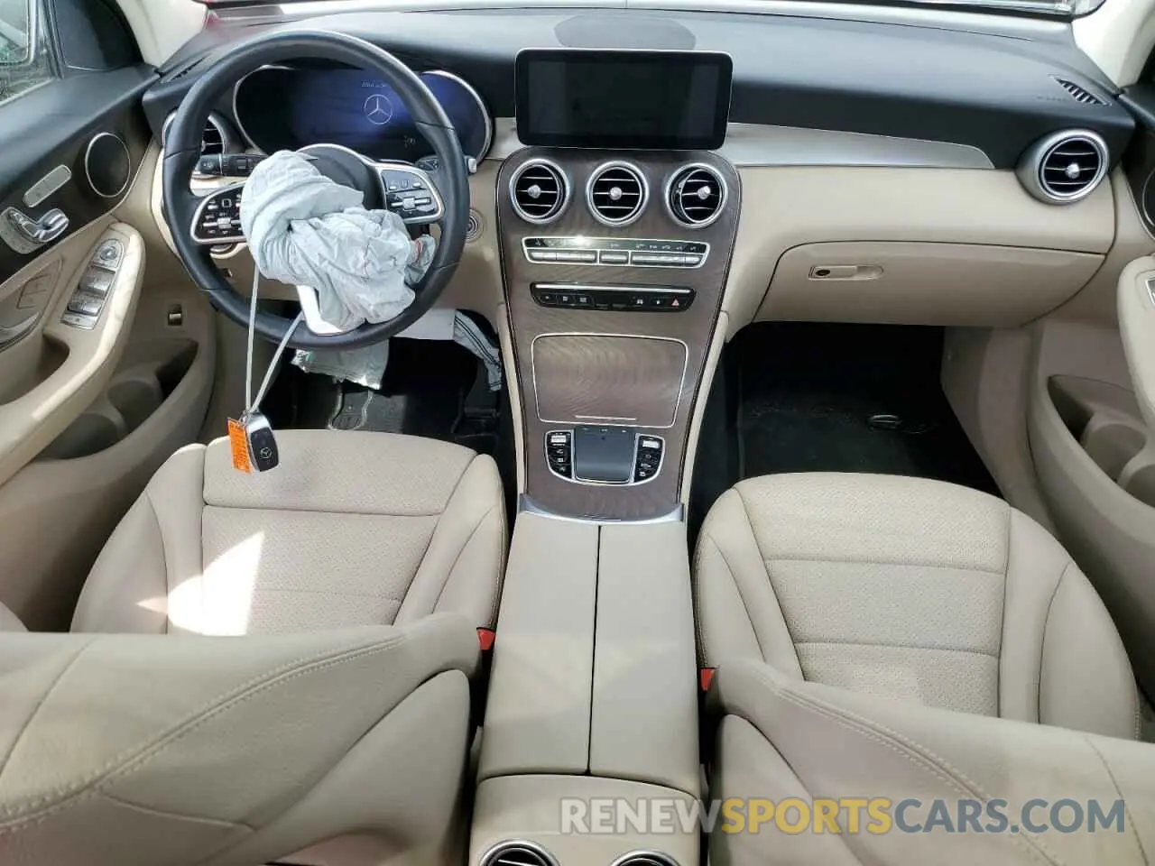 8 Photograph of a damaged car W1N0G8EB4MF903963 MERCEDES-BENZ GLC-CLASS 2021