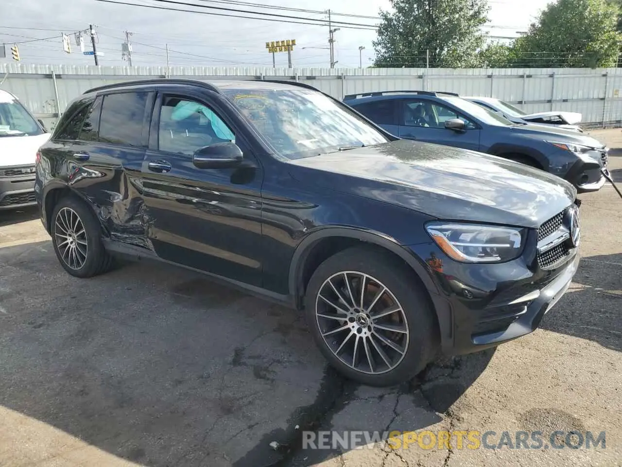 4 Photograph of a damaged car W1N0G8EB4MF933402 MERCEDES-BENZ GLC-CLASS 2021