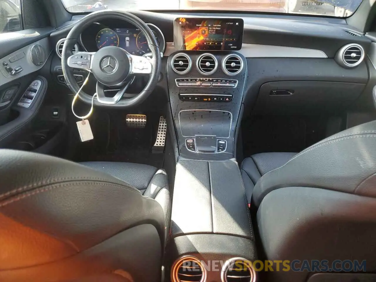 8 Photograph of a damaged car W1N0G8EB4MF933402 MERCEDES-BENZ GLC-CLASS 2021