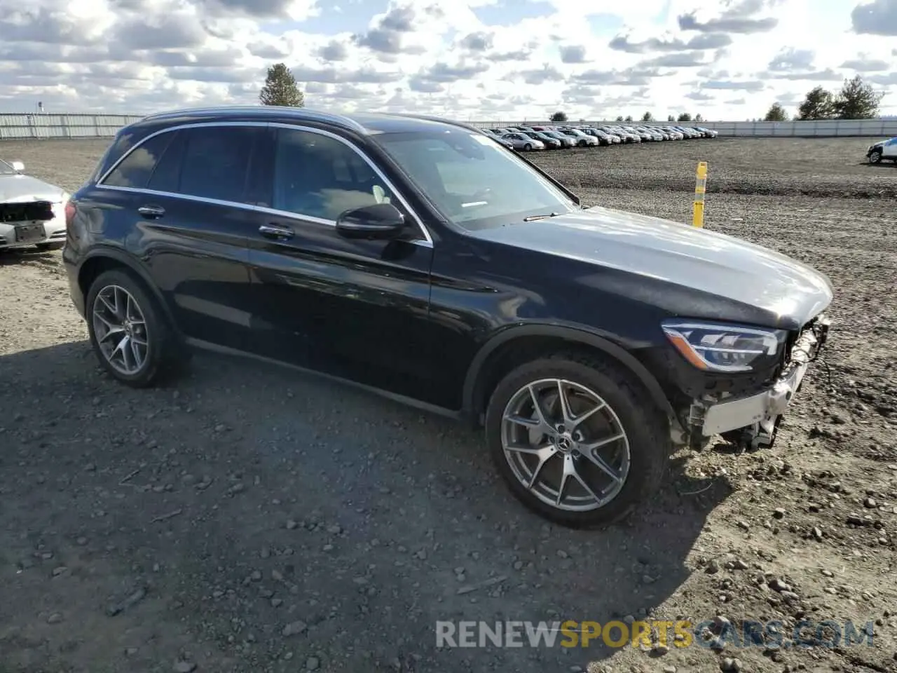 4 Photograph of a damaged car W1N0G8EB5MF880046 MERCEDES-BENZ GLC-CLASS 2021