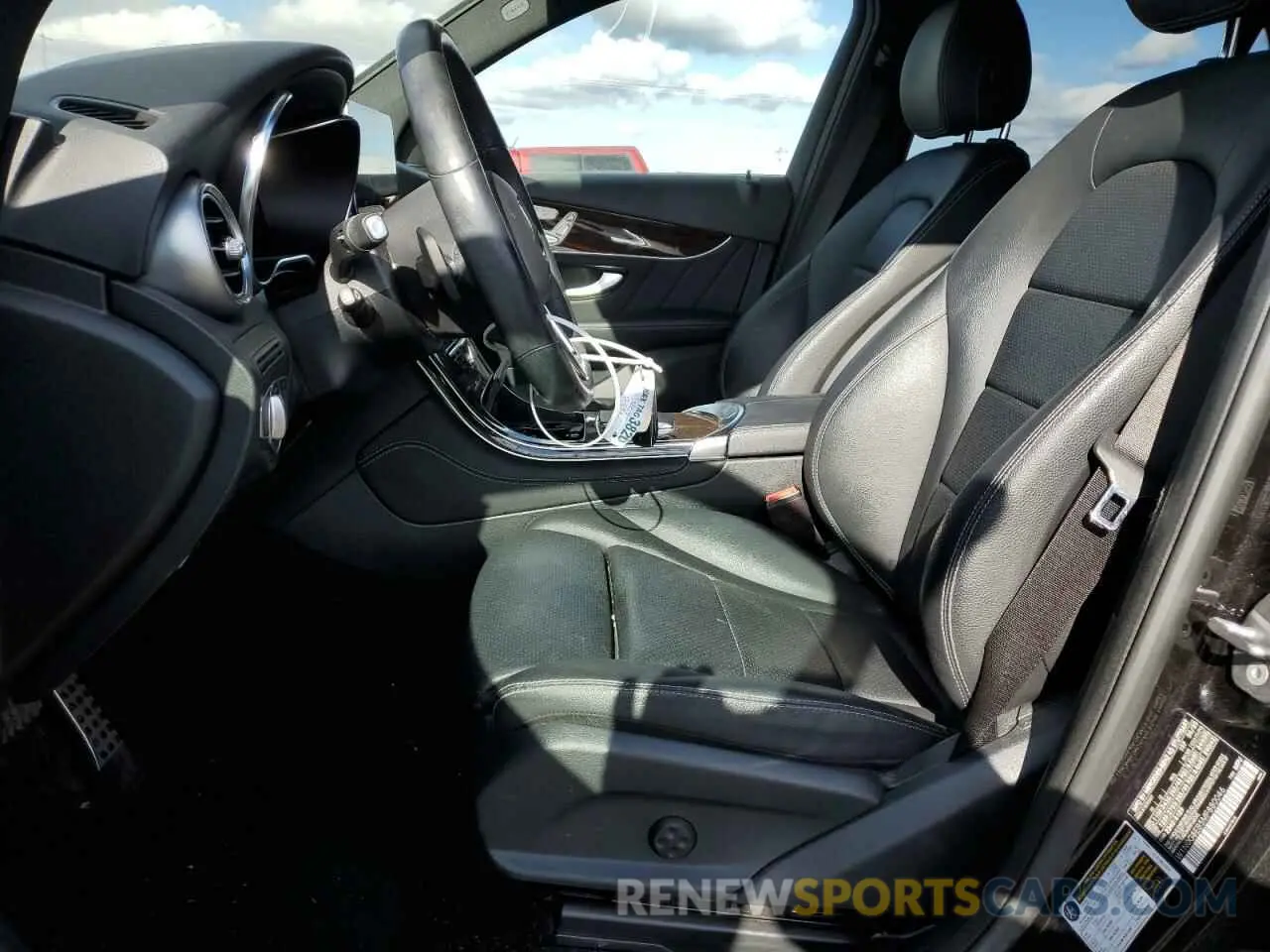 7 Photograph of a damaged car W1N0G8EB5MF880046 MERCEDES-BENZ GLC-CLASS 2021