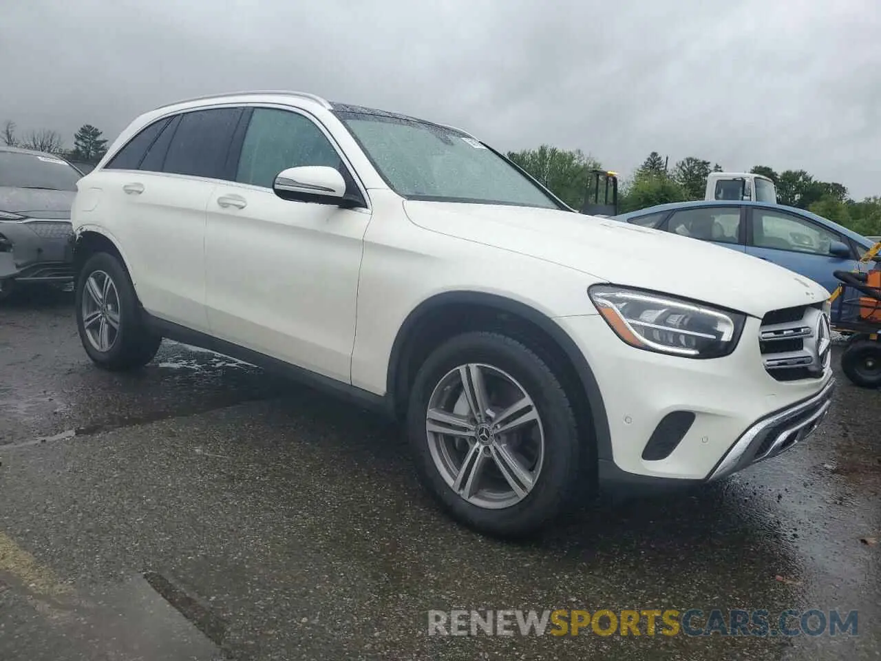 4 Photograph of a damaged car W1N0G8EB5MV301336 MERCEDES-BENZ GLC-CLASS 2021