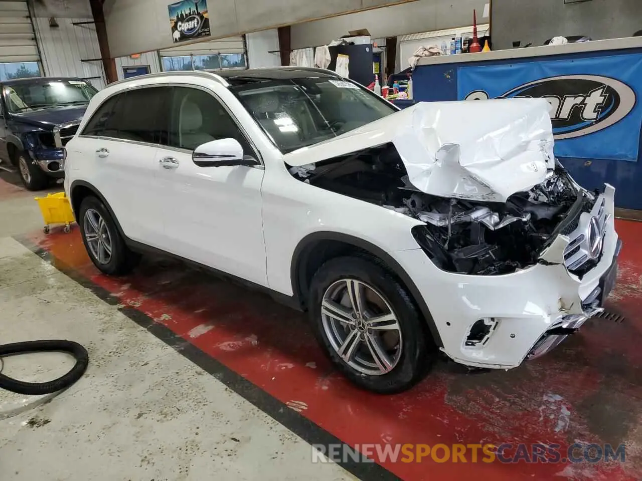 4 Photograph of a damaged car W1N0G8EB8MF939736 MERCEDES-BENZ GLC-CLASS 2021