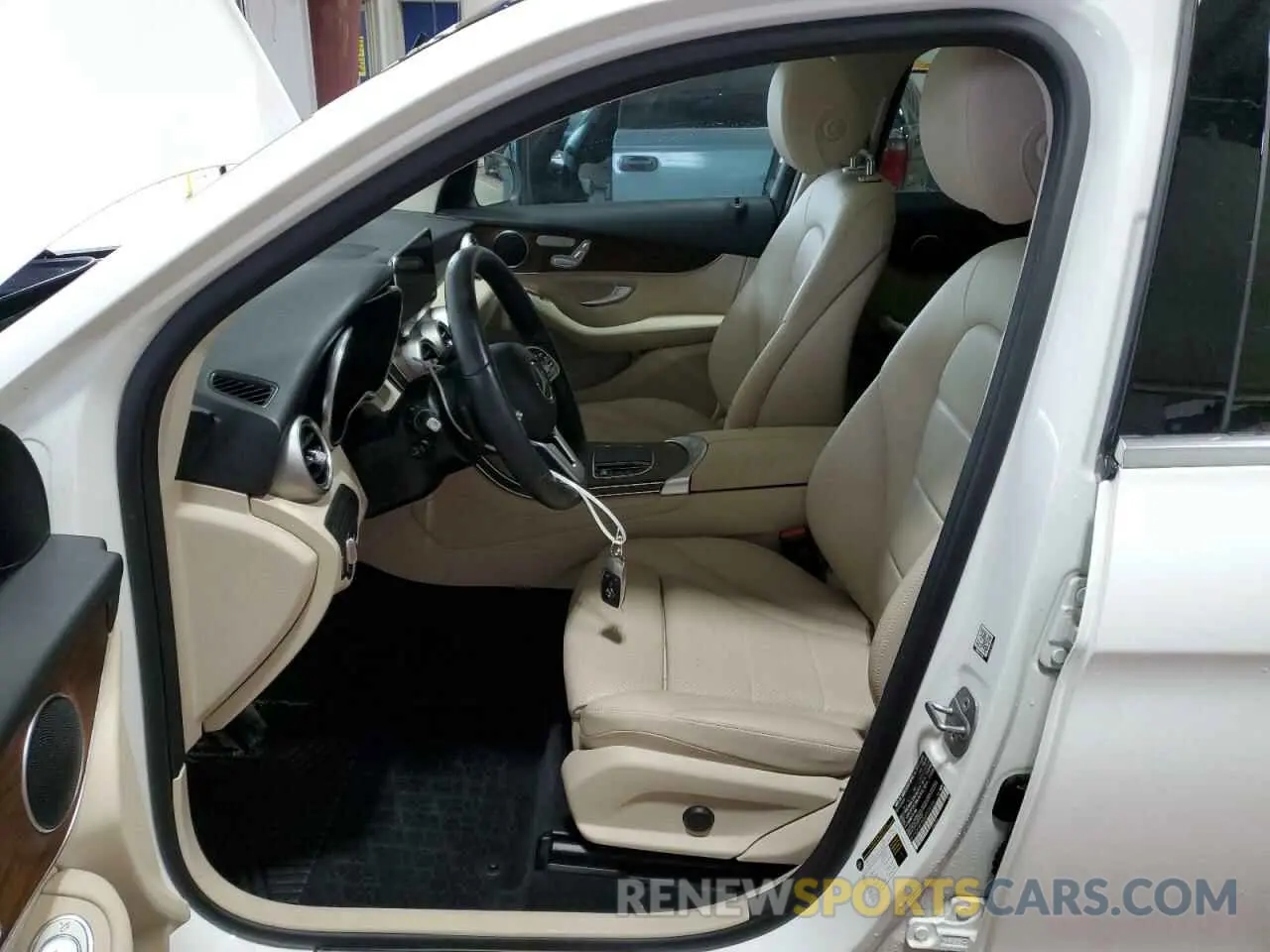 7 Photograph of a damaged car W1N0G8EB8MF939736 MERCEDES-BENZ GLC-CLASS 2021