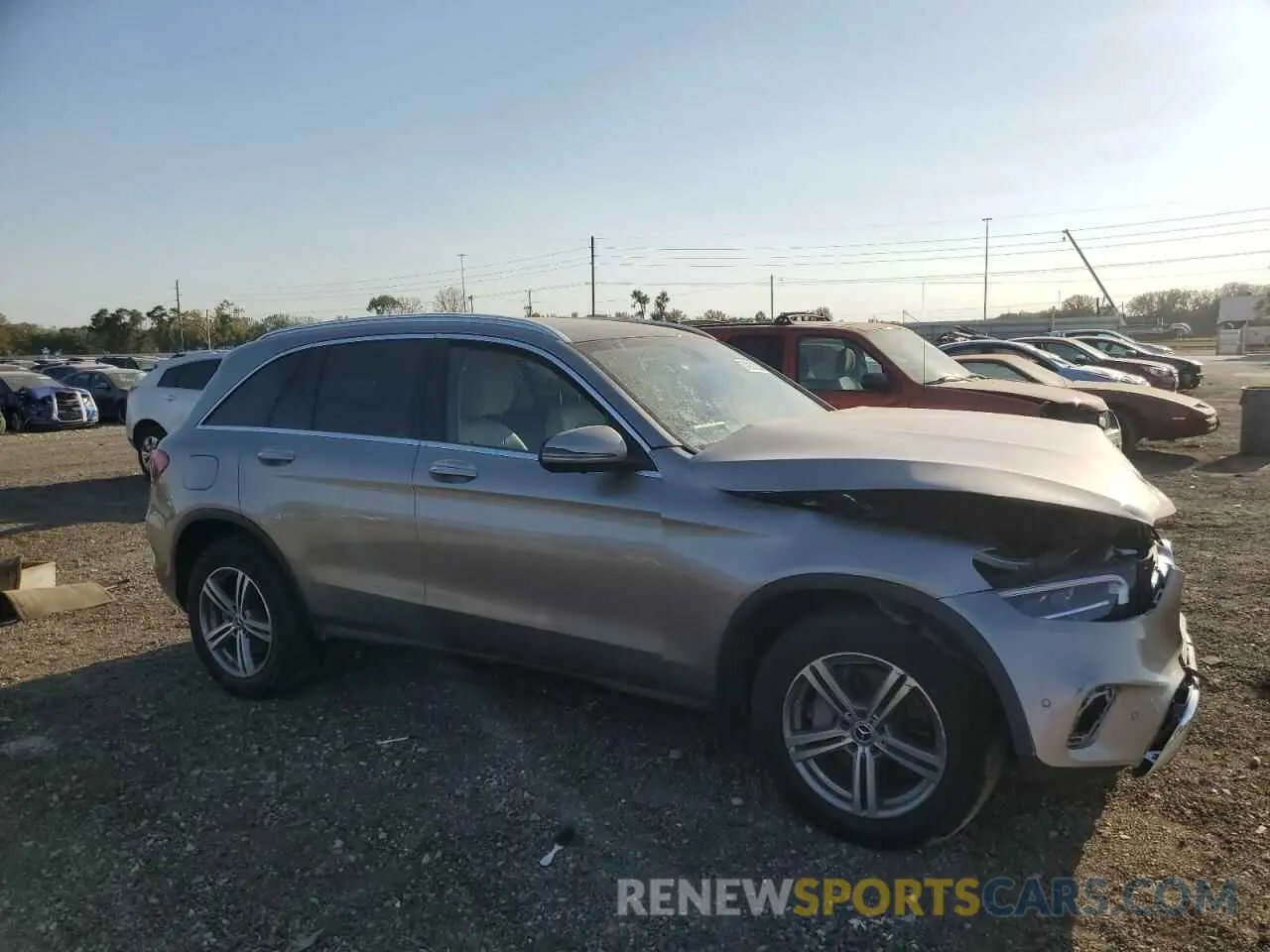 4 Photograph of a damaged car W1N0G8EB9MF885122 MERCEDES-BENZ GLC-CLASS 2021