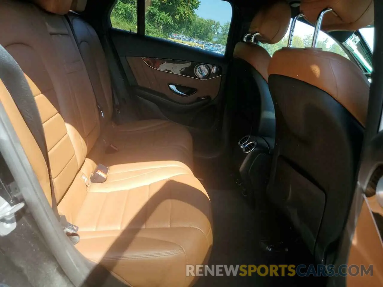 11 Photograph of a damaged car W1N0J8EB3MF878345 MERCEDES-BENZ GLC-CLASS 2021