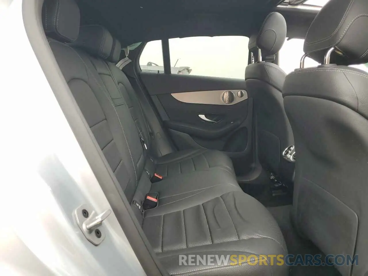 11 Photograph of a damaged car W1N0J8EB5MF946774 MERCEDES-BENZ GLC-CLASS 2021