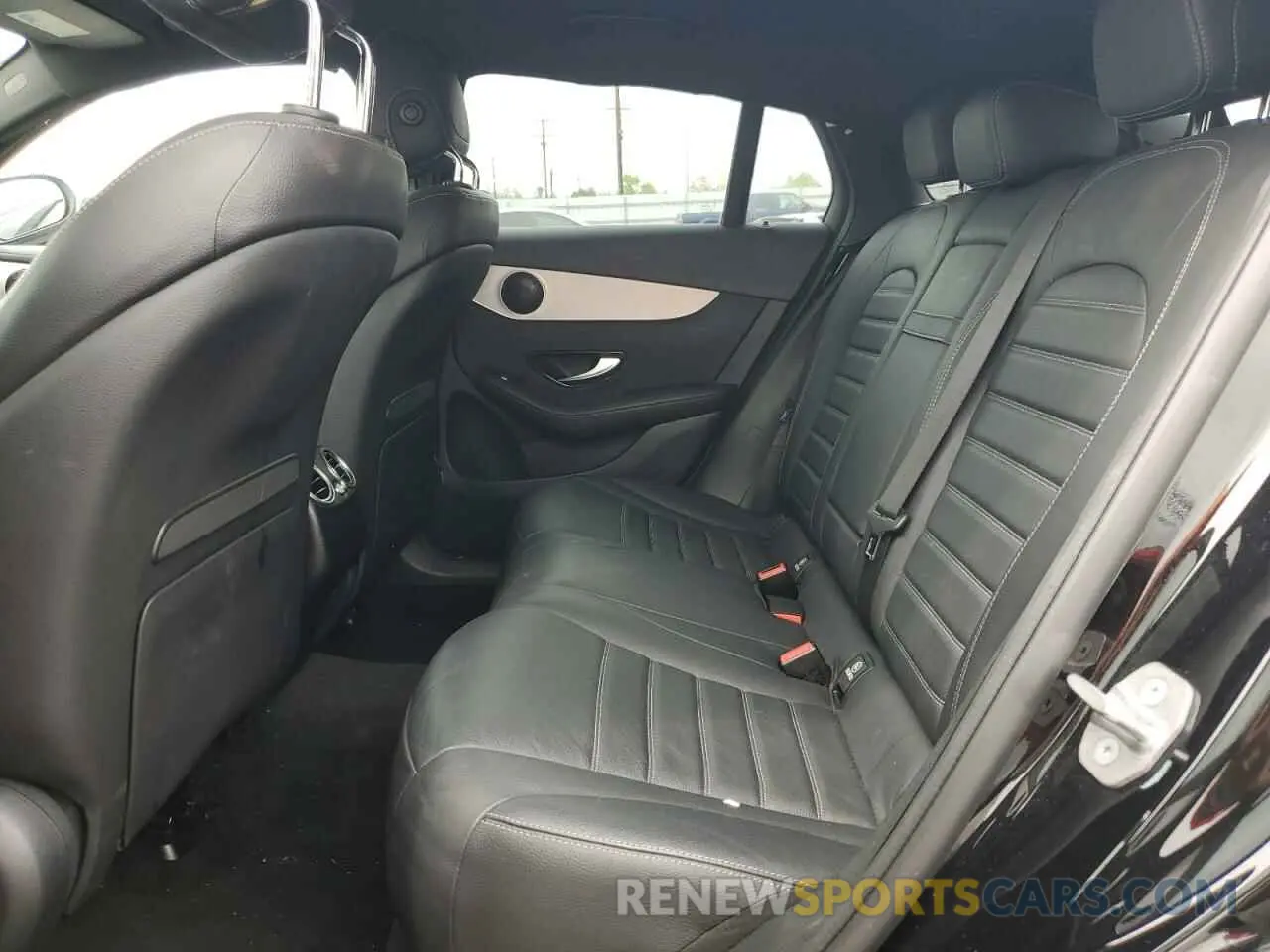 11 Photograph of a damaged car W1N0J8EB8MF892063 MERCEDES-BENZ GLC-CLASS 2021