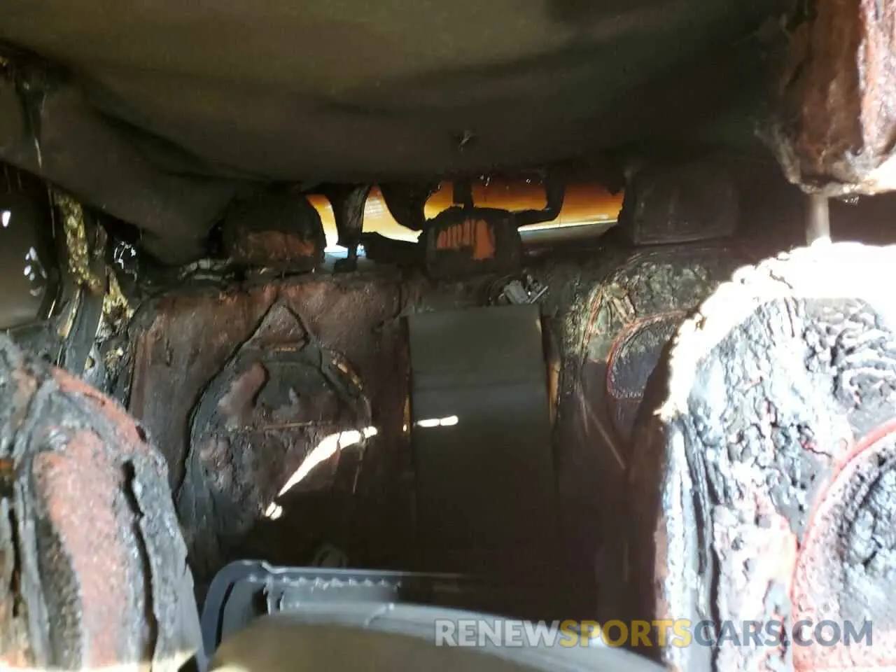 10 Photograph of a damaged car W1N0J8EBXMF940601 MERCEDES-BENZ GLC-CLASS 2021
