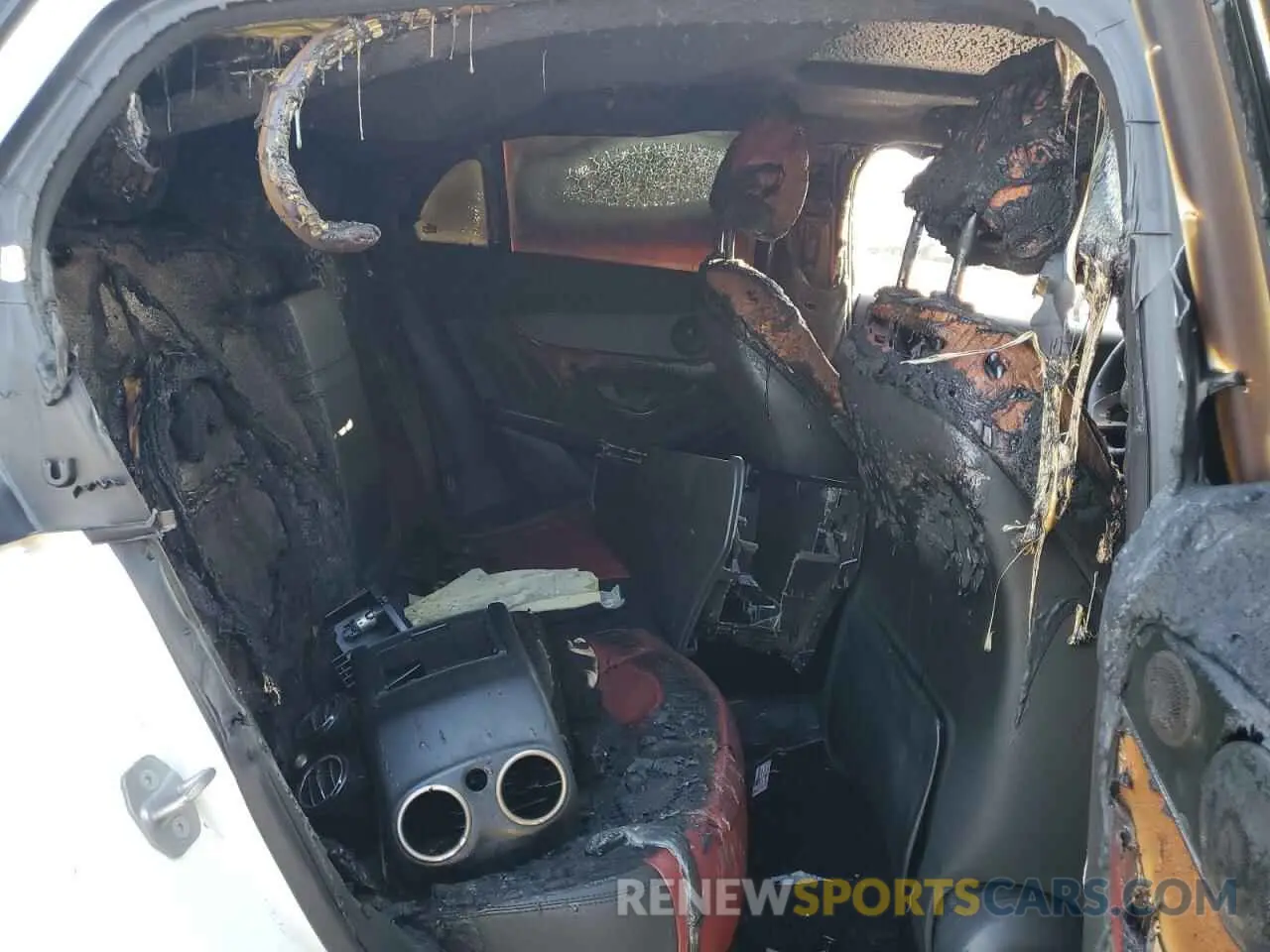 11 Photograph of a damaged car W1N0J8EBXMF940601 MERCEDES-BENZ GLC-CLASS 2021