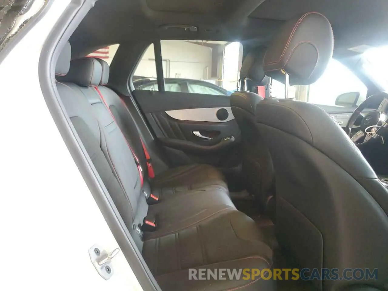 10 Photograph of a damaged car W1N0G6EB3NV345924 MERCEDES-BENZ GLC-CLASS 2022